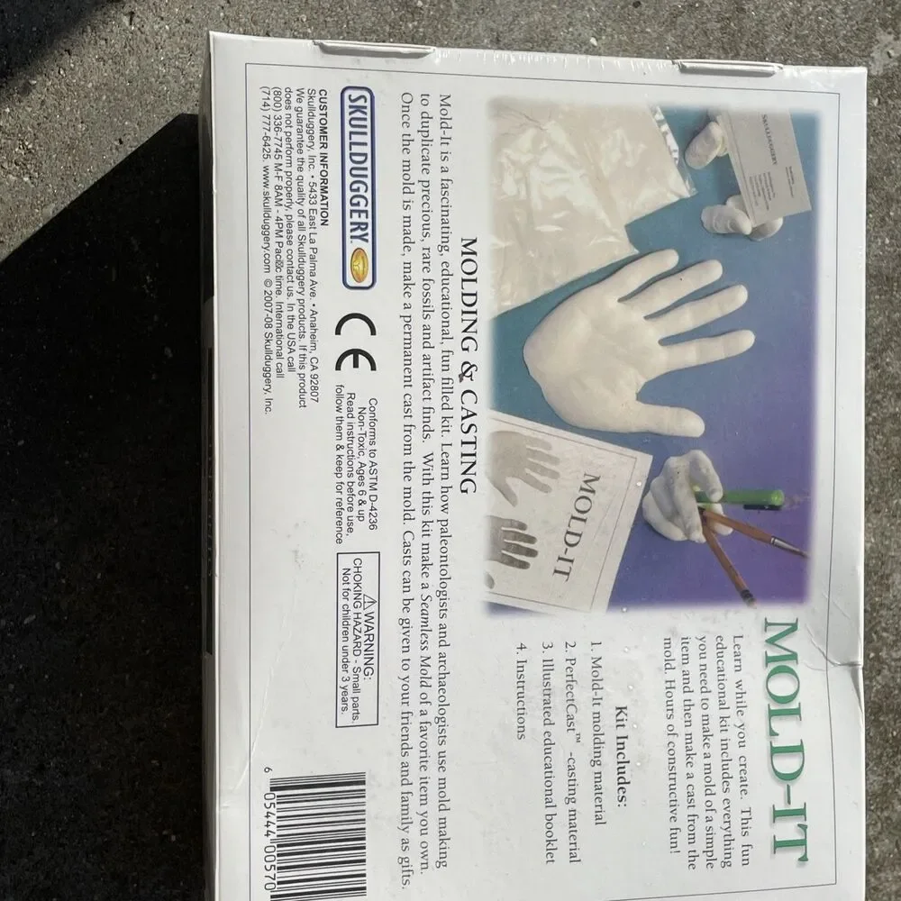 New Still Sealed Eyewitness Kits Mold-It Molding and Casting Kit